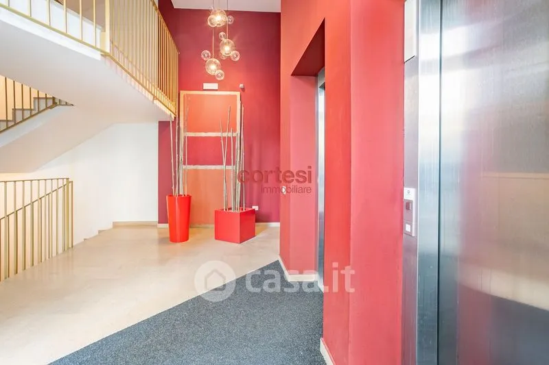 Esik - Contemporary Apartment with Panoramic Terrace in Bergamo