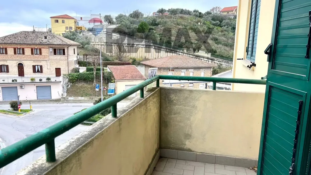 Balcon - Spacious Apartment with Balcony in Chieti