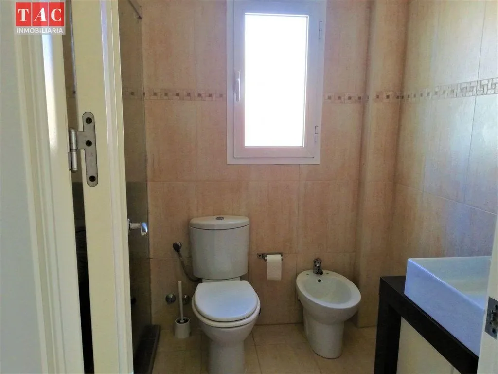 Salles de bain - Luxury Semidetached House with Pool in Isla Cristina