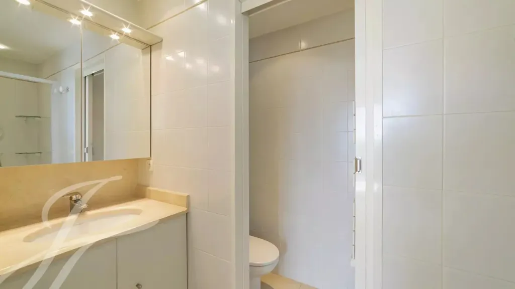 Vannitoad - Apartment with Sea View in Cannes