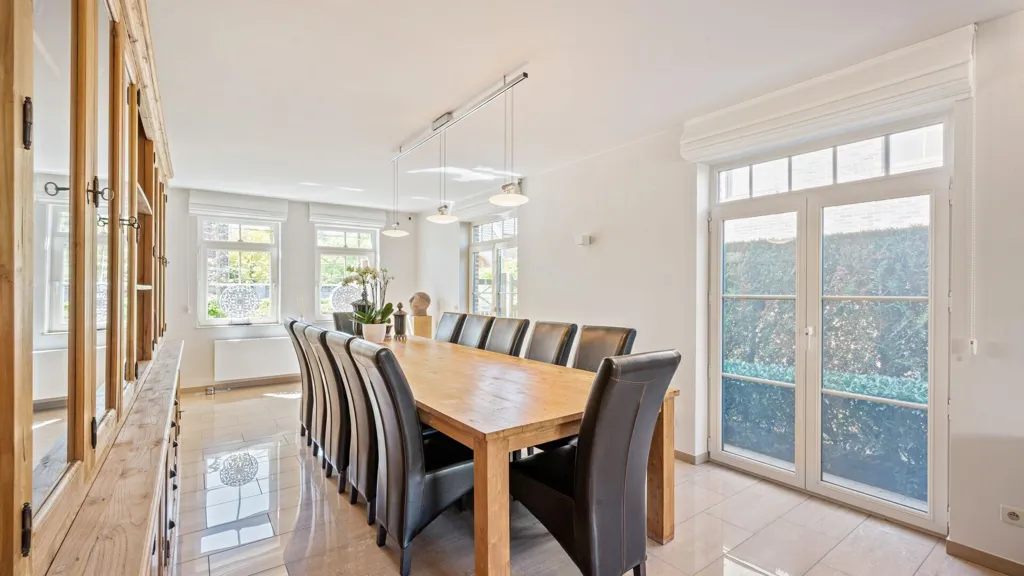 Dining Room - Stately Villa with Garden in Romershoven