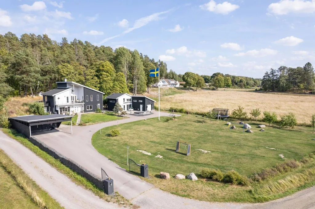 Õhuvaade - Architectural House with Mälaren View in Strängnäs