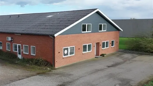 Extérieur - Modernised Office with Showroom Potential in Vejle Øst