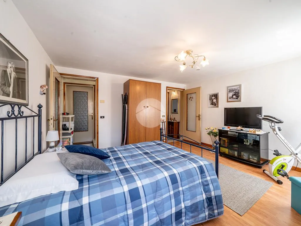 Camere da letto - Two-Terrace Palazzine in Historic Negrar