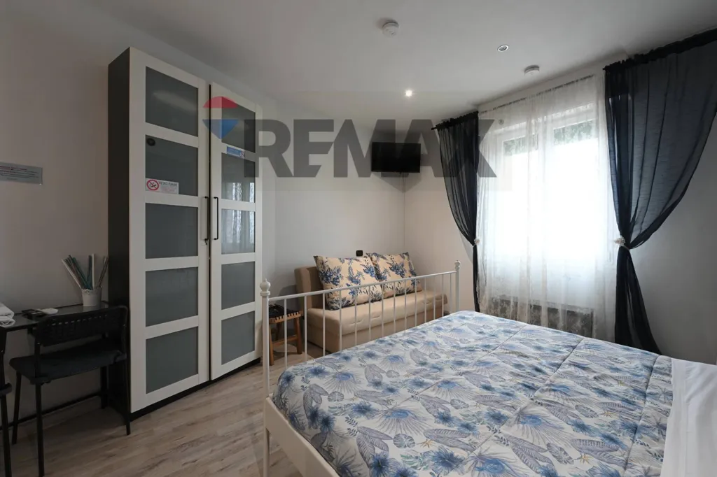 Chambres - Renovated Apartment with Two Balconies in Modena Centre