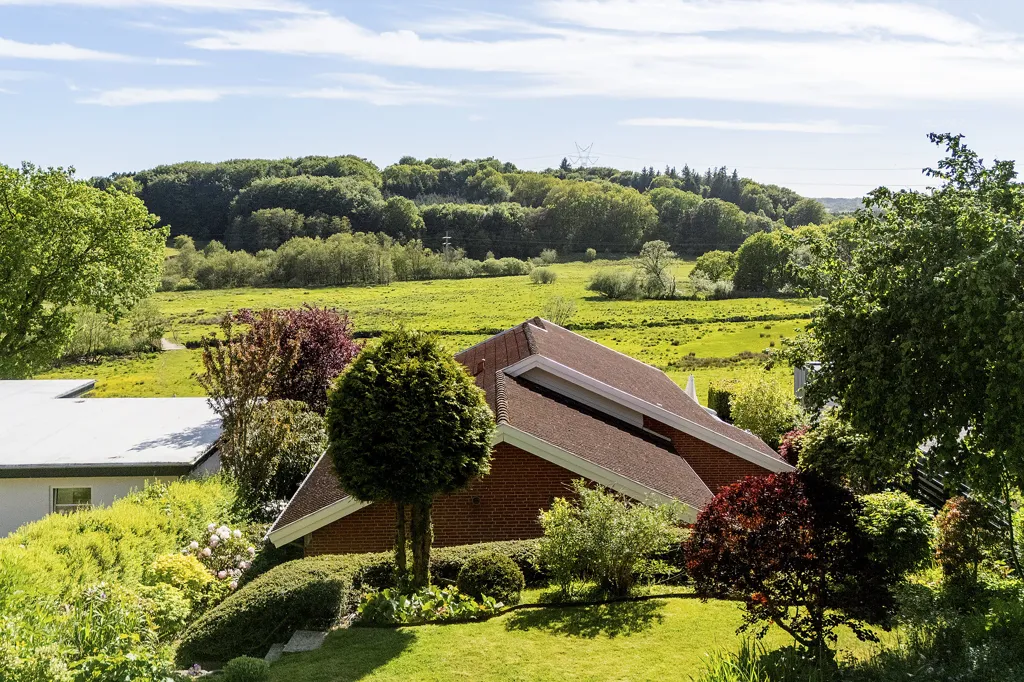 Vue aérienne - Architect-Designed Villa with Ådalen View