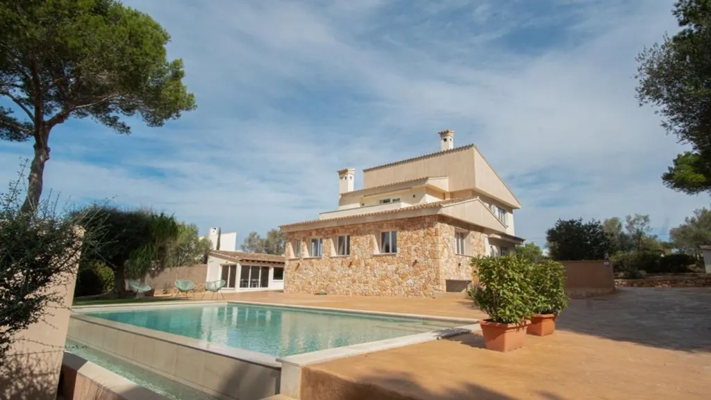 Piscine - Finca with Pool and Views in S'Aranjassa