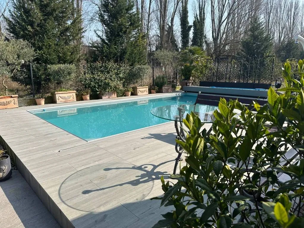 Piscine - Luxury Terraced House with Pool in Lodi