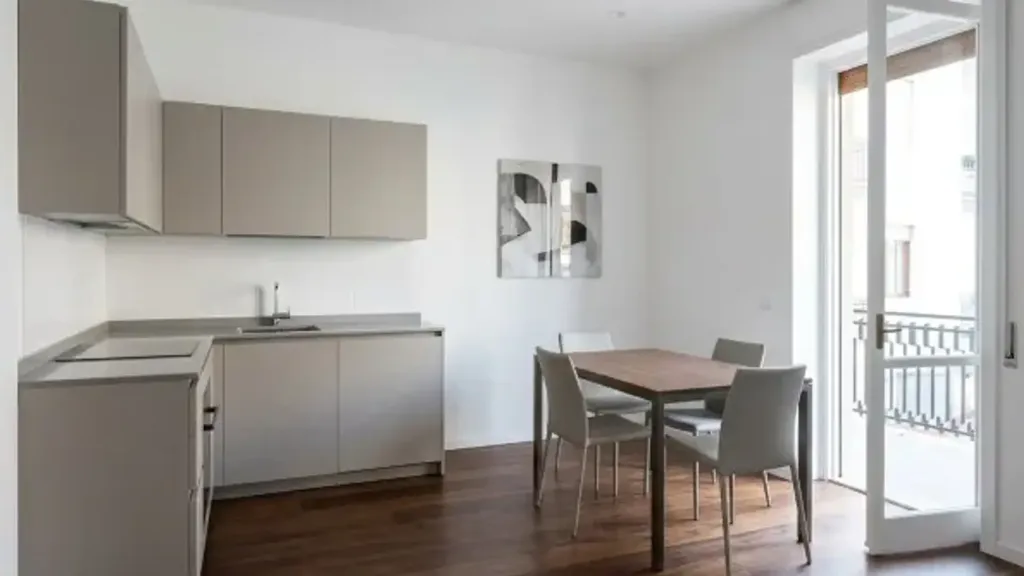 Köök - Spacious Apartment for Renovation in Lecce
