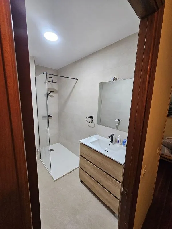 Bagni - Spacious Apartment with Terrace in San Fernando