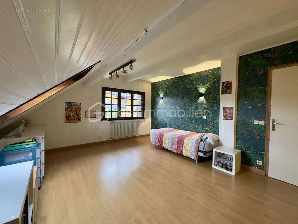 Magamistoad - Detached House with Garden in Bromines