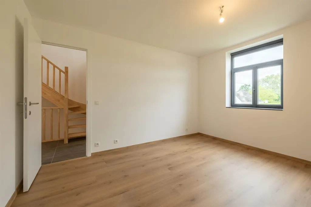 Rooms - New Build with Garden in Central Location