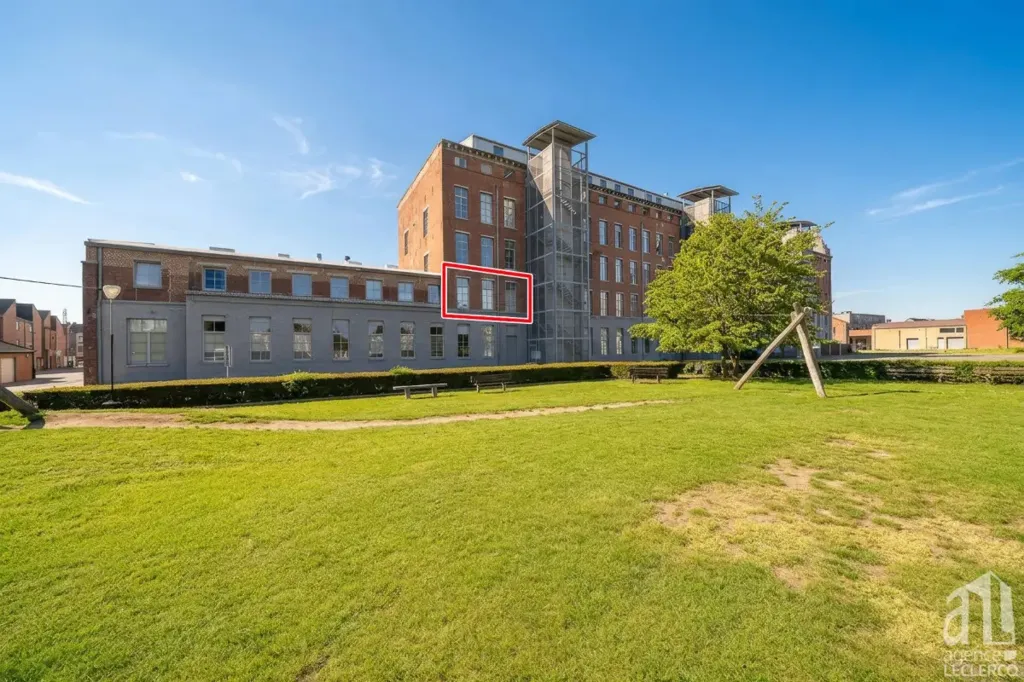 Extérieur - Loft avec Lignes Industrielles à Résidence Artic