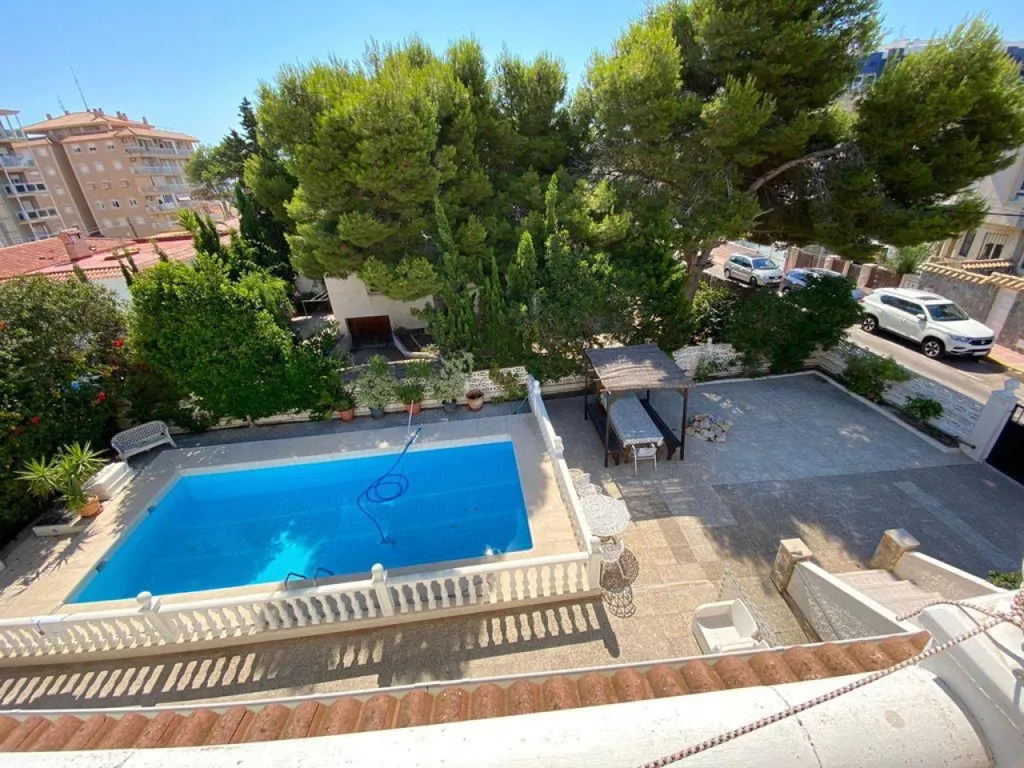 Bassein - Renovated House with Two Pools in Punta Prima