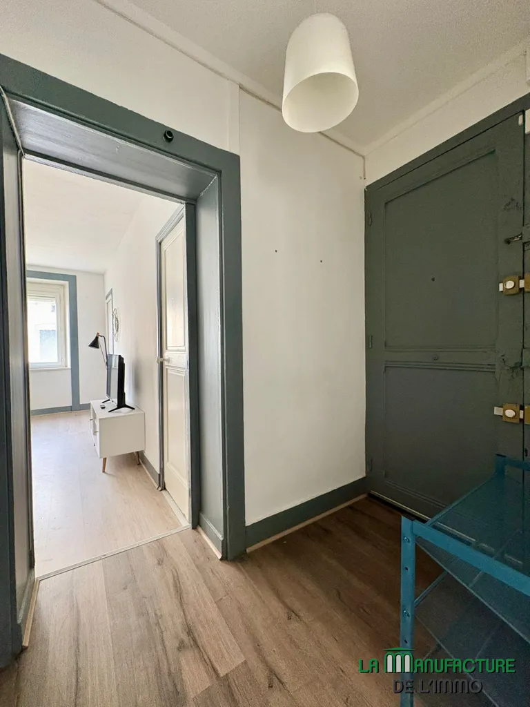 Entrée - Appartement T2 Meublé au Centre-Ville de Saint-Étienne