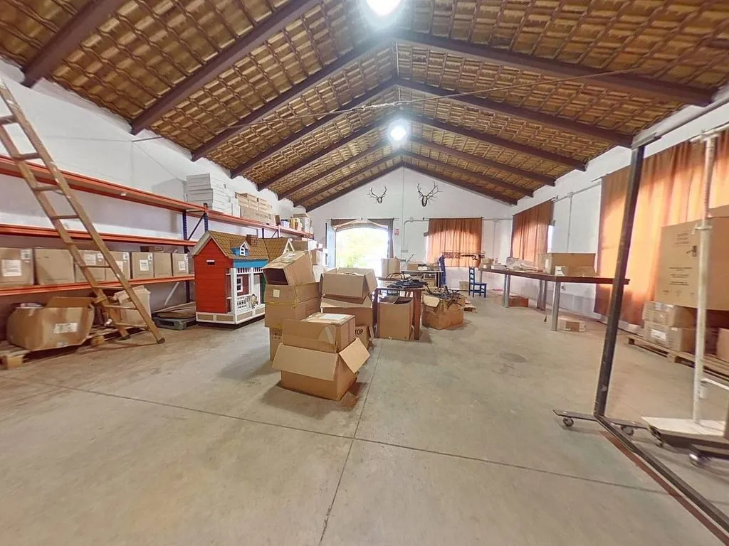 Garage - Historic Palatial Chalet with Terrace in Posadas