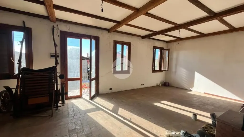 Toad - Rustic House to Renovate in Vigonza