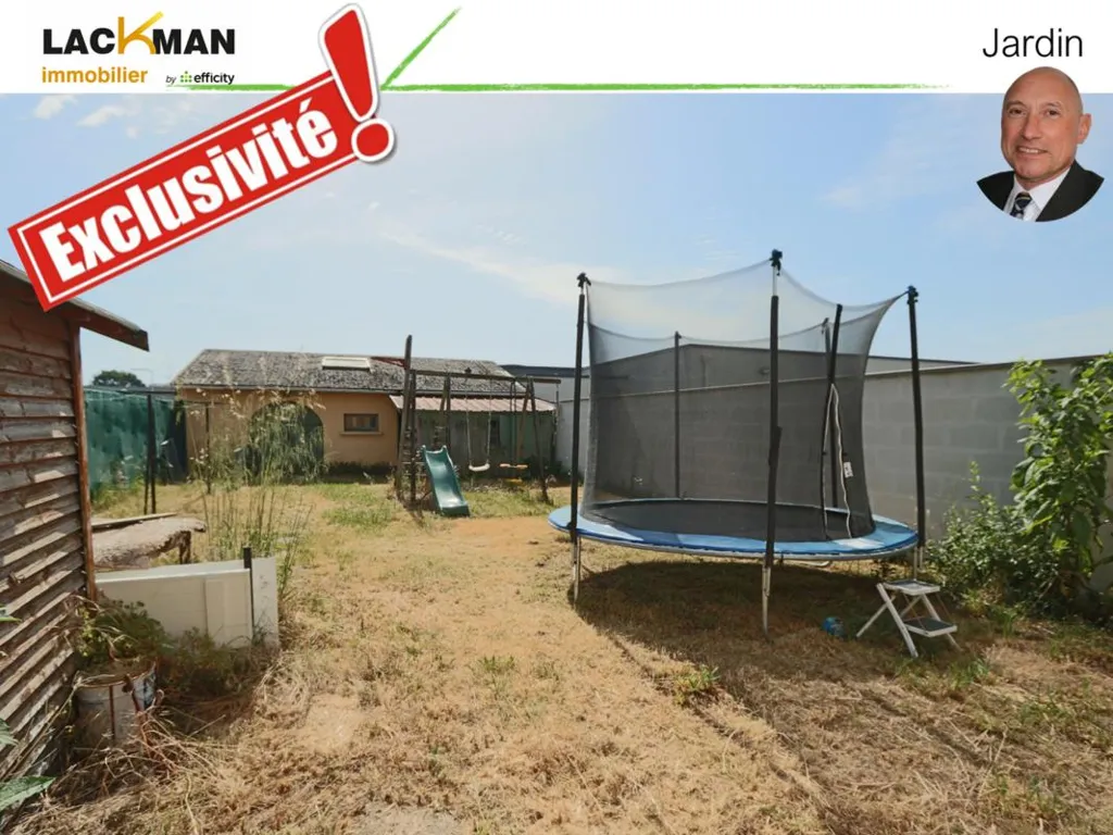 Jardin - Maison Rénovée avec Garage et Jardin au Mans