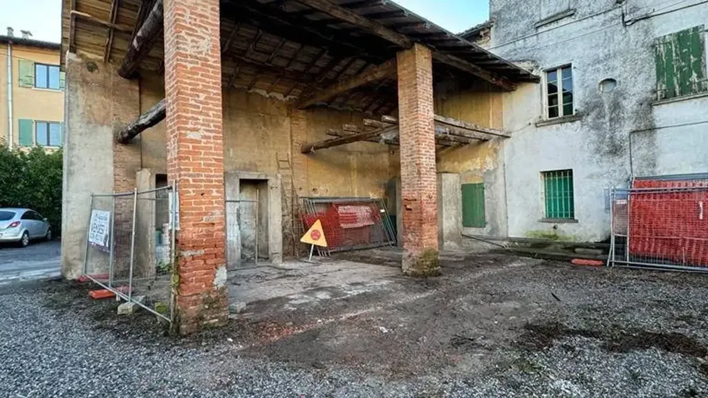 Aed - Rustico with Parking in Montirone