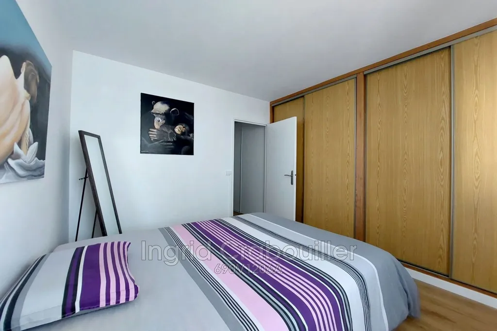 Bedrooms - Renovated Apartment with Panoramic View in Royan