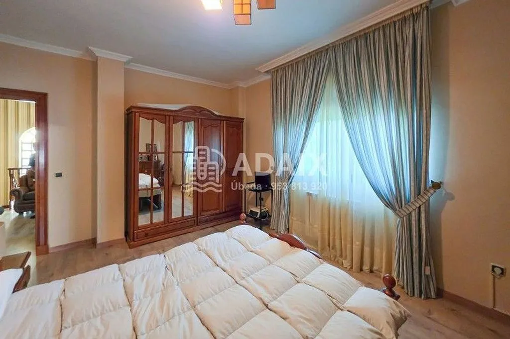 Bedrooms - Chalet with Pool in Baeza, Jaén