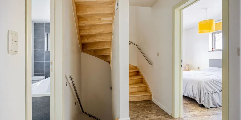 Magamistoad - Modern Semi-Open House with Garden in Borchtlombeek