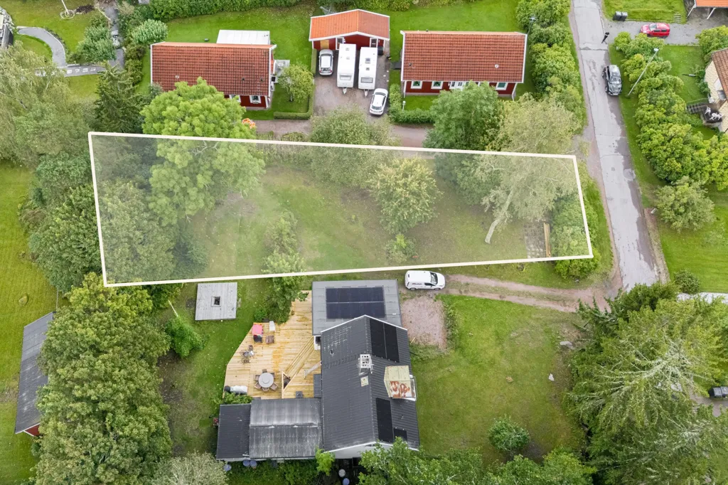 Õhuvaade - Freehold Plot with Building Potential in Skyttorp