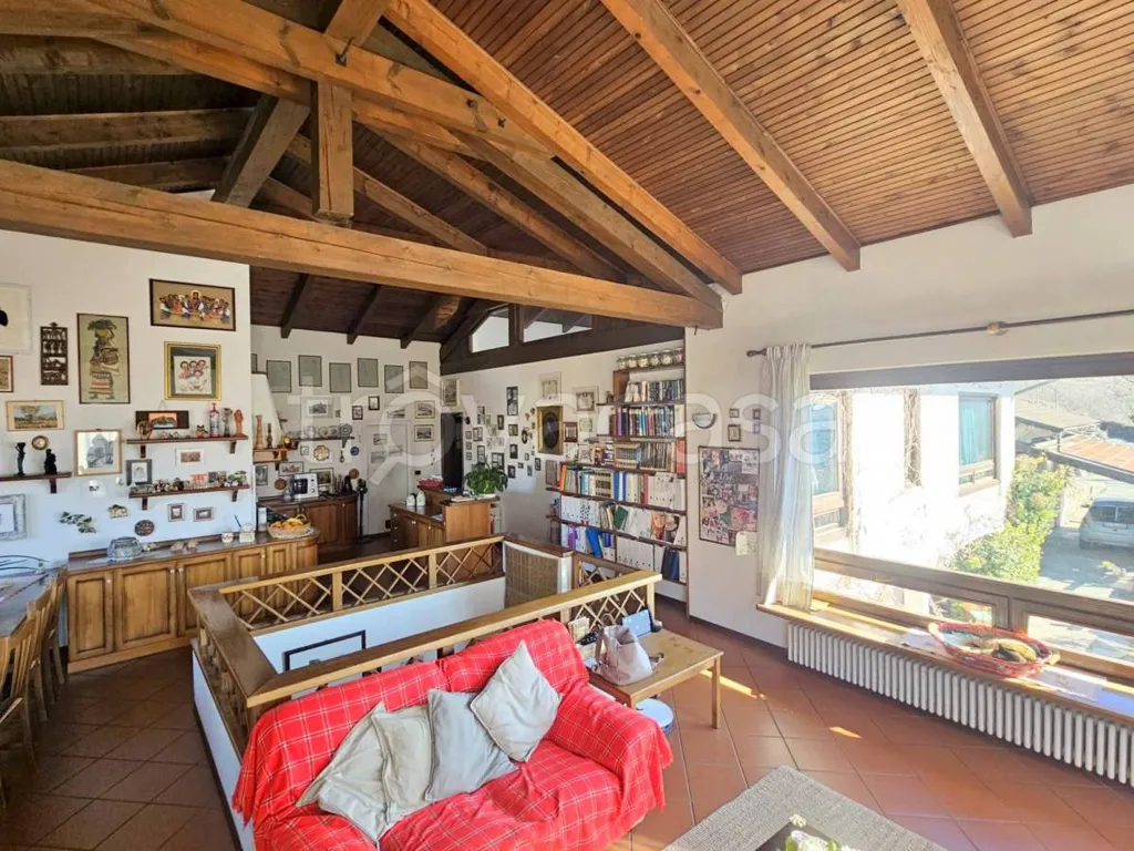 Soggiorno - Villa with Panoramic Views in Condove