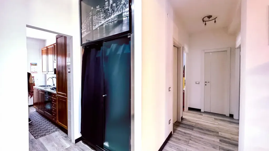 Esik - Modern Flat with Balcony in Trieste