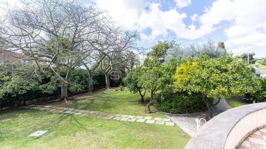Aed - Villa with Garden in Siracusa