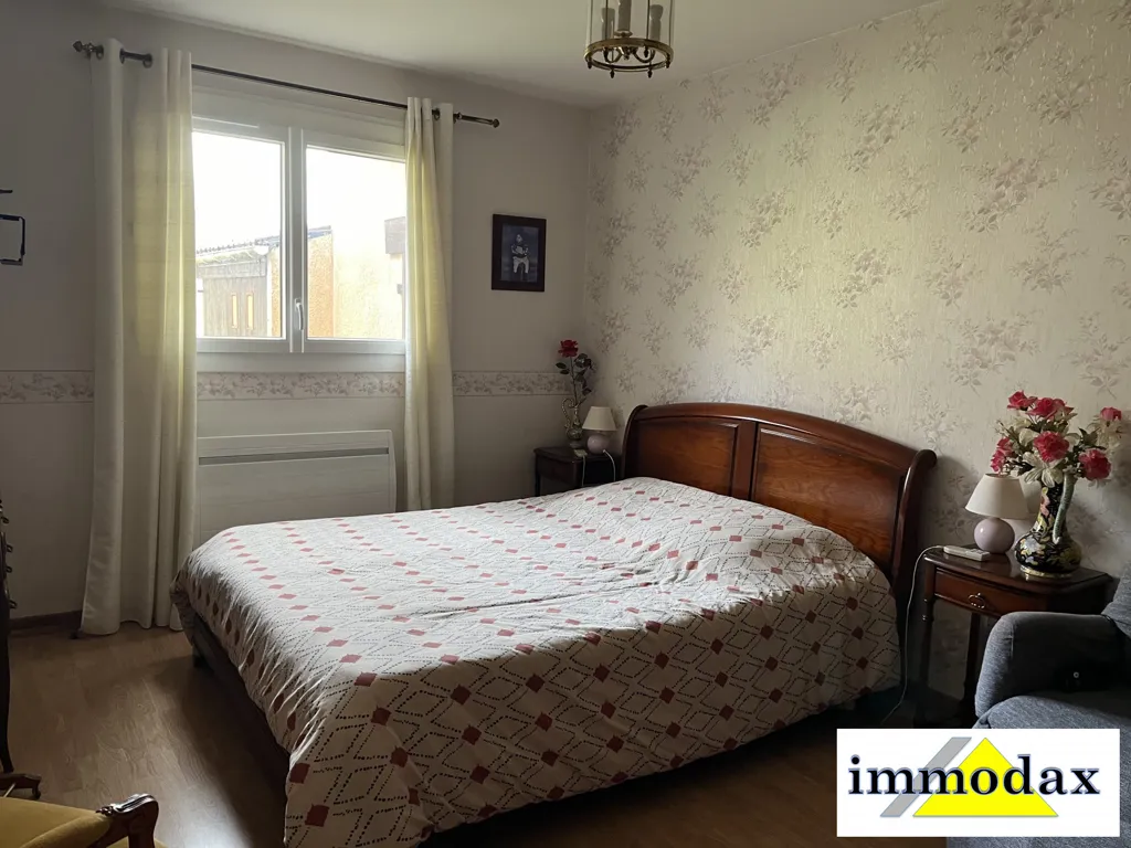 Chambres - Maison Traditionnelle avec Piscine à Mimbaste