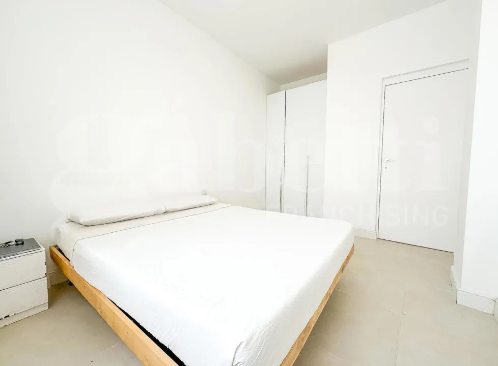 Chambres - Fully Rented Flat with Double Aspect in Milan