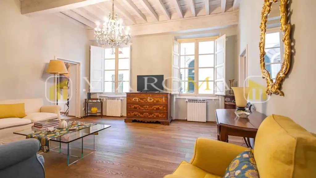 Elutuba - Luxury Flat with Period Features in Lucca