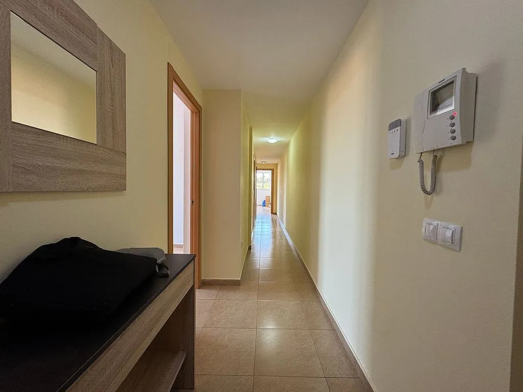 Esik - Two-Bedroom Apartment with Garage in Vila-real
