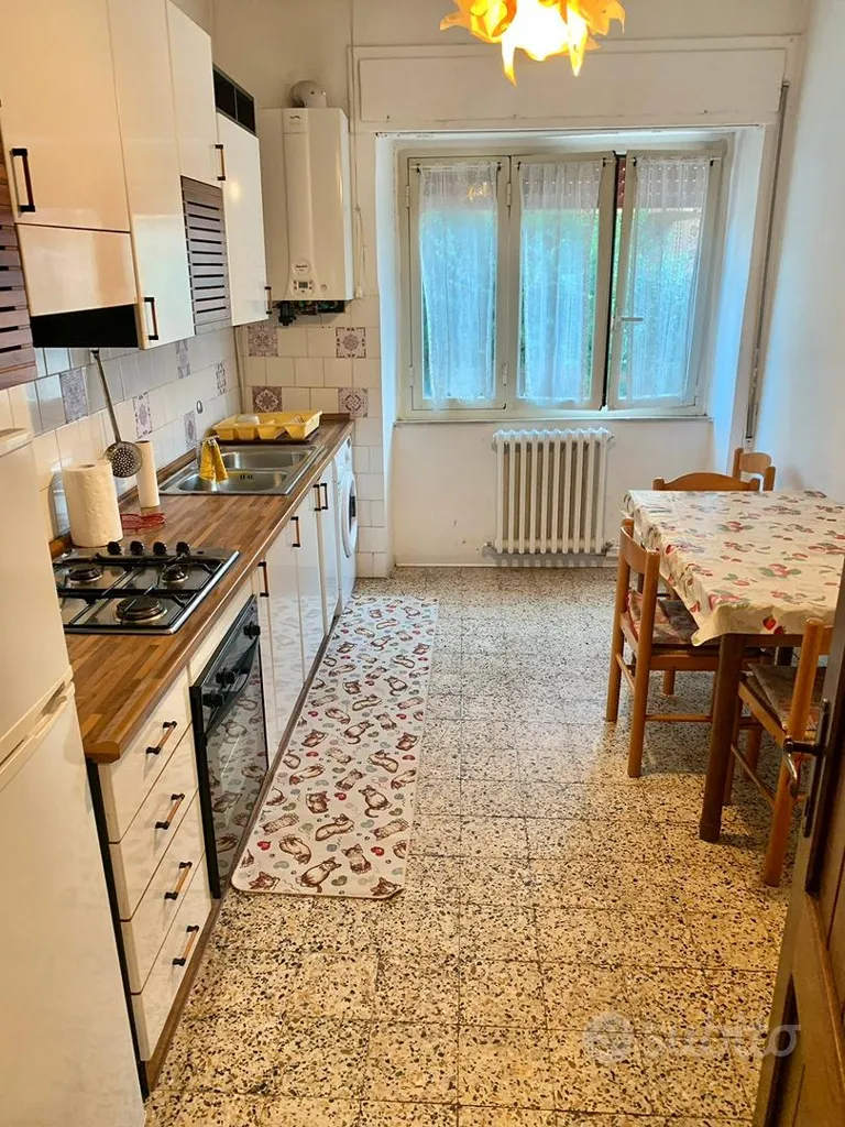 Cuisine - Sunny Room in Central Via Mentana