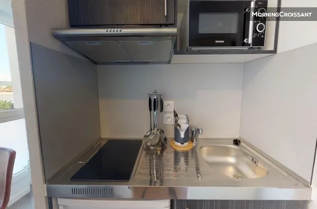 Cuisine - Appartement avec Salle d'Eau Privative et Ascenseur