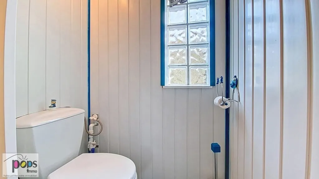 Bathrooms - House with Workshop and Large Garden in Ramillies