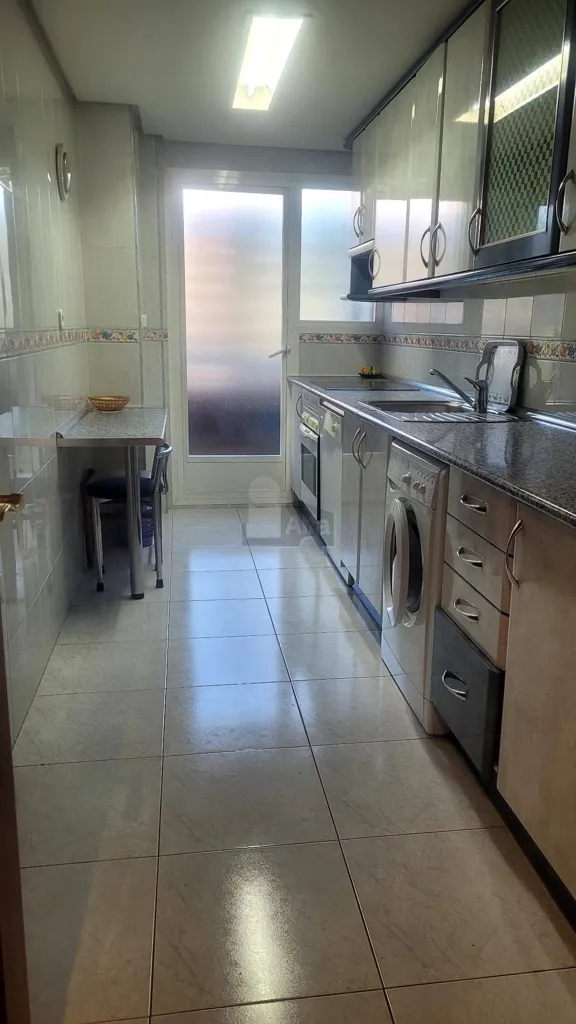 Cuisine - Furnished Flat with Garden in Madrid