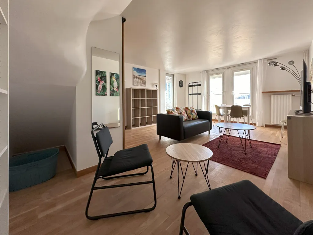 Soggiorno - Duplex with South-East View in Nanterre