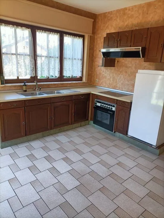 Köök - Spacious Villa with Garden in Hornu/Boussu