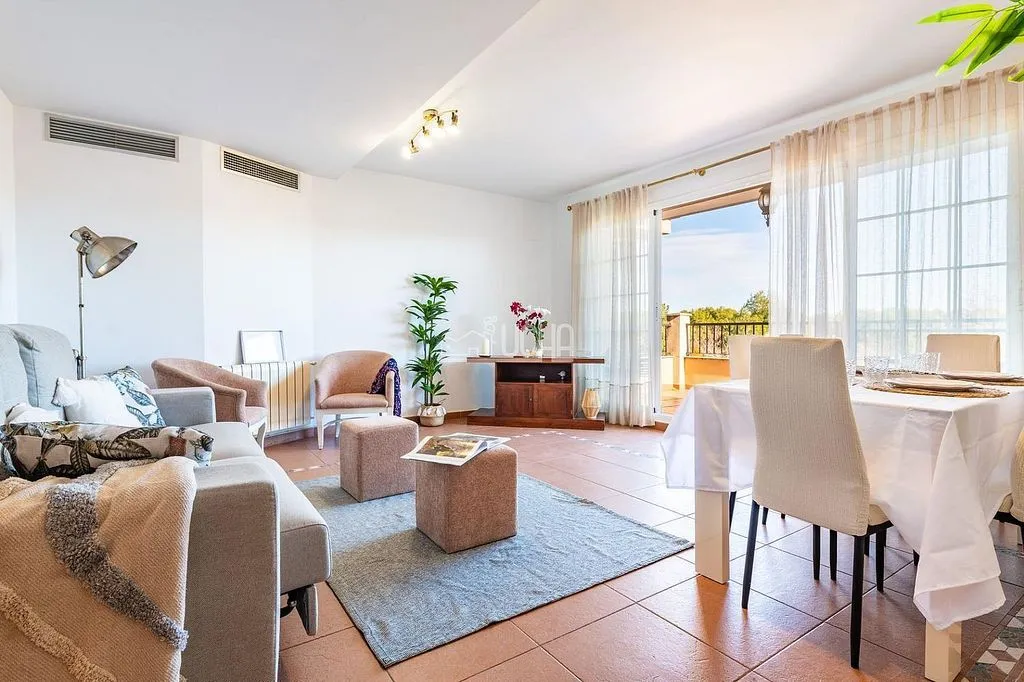 Elutuba - Duplex Apartment with Pool in Torre en Conill