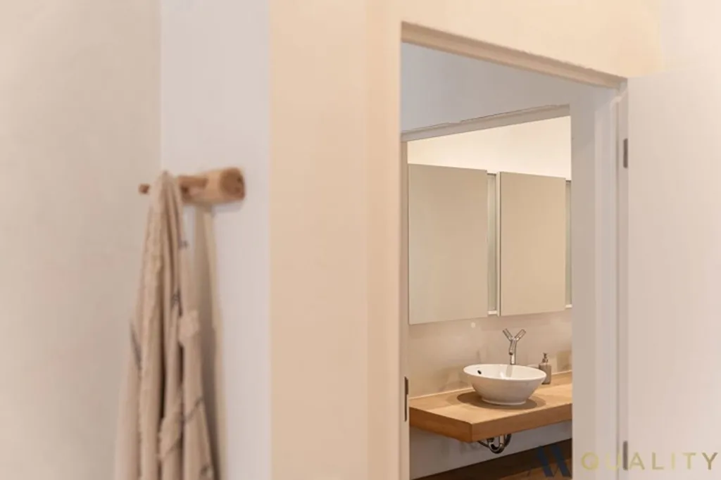 Salles de bain - Maison avec Espace Professionnel à Sint-Amands