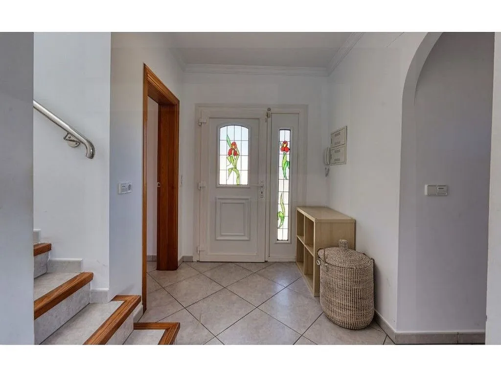 hallway_entrance