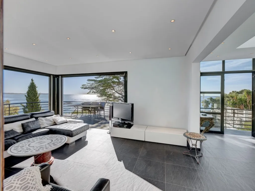 Séjour - Villa Luxueuse avec Vue Mer à Cannes Californie