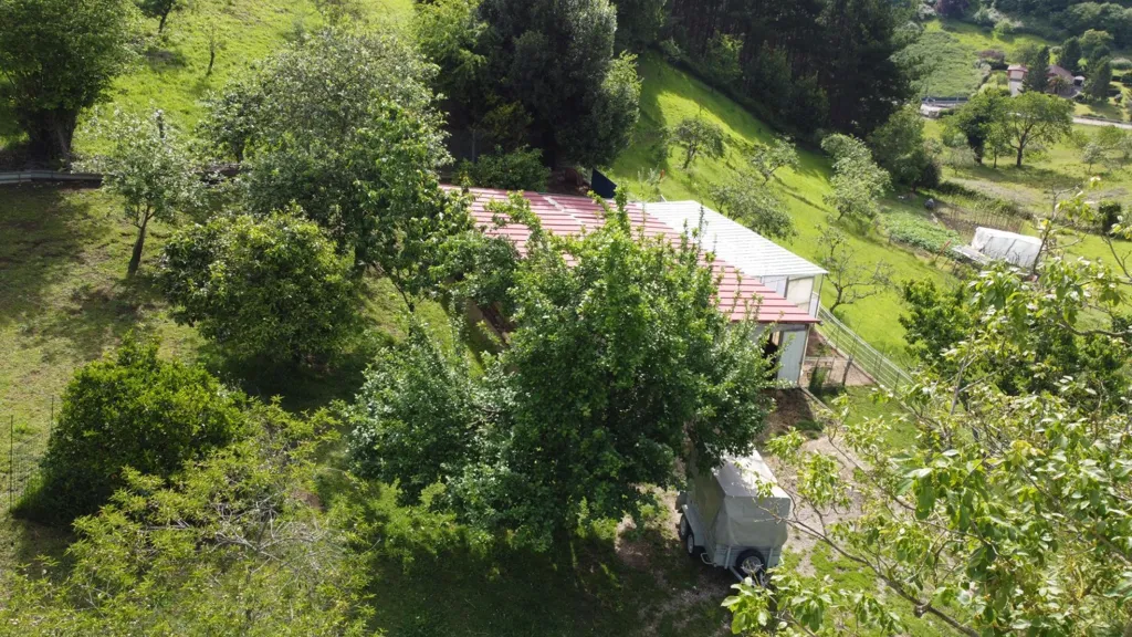Vue aérienne - Buildable Plot with Garden in Leorio