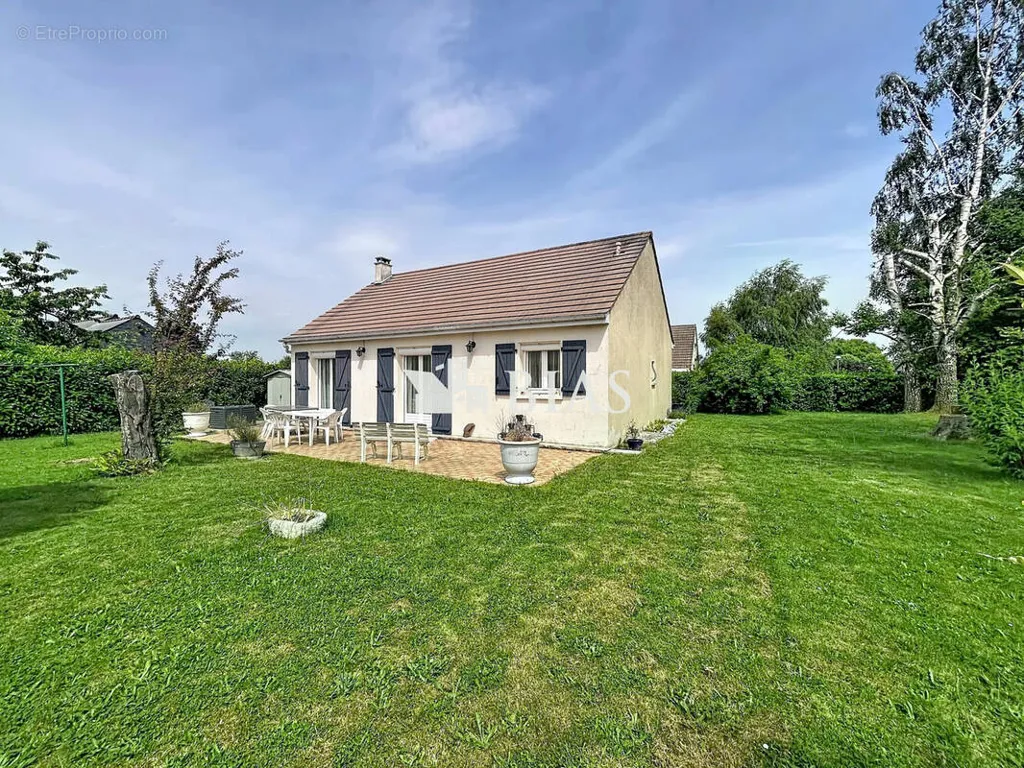 Jardin - Pavillon de plain-pied avec jardin à La Saussaye