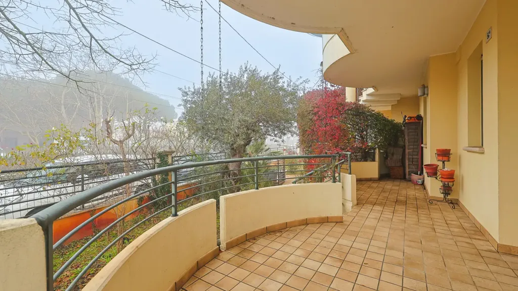Rõdu - Apartment with Private Garden in Cervia