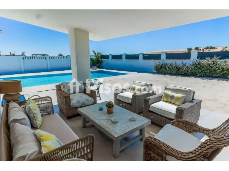 Bassein - Beachfront Chalet with Pool in Punta Umbría