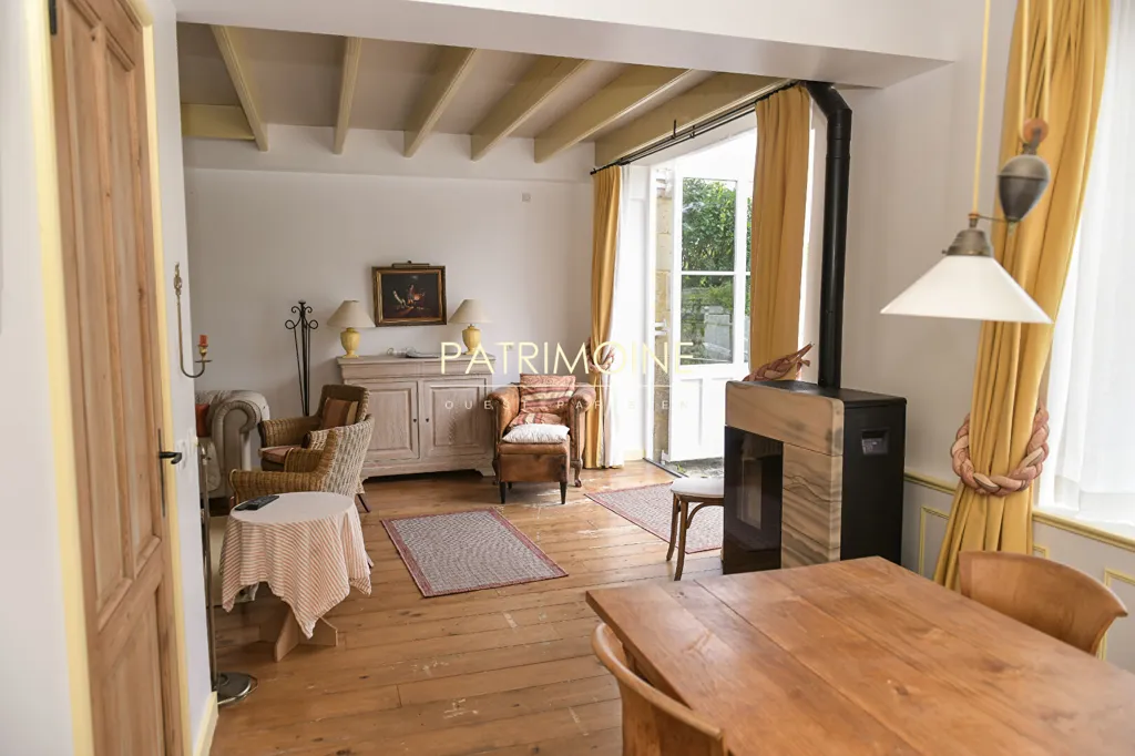 Söögituba - Triplex near Château de la Trousse, Ocquerre