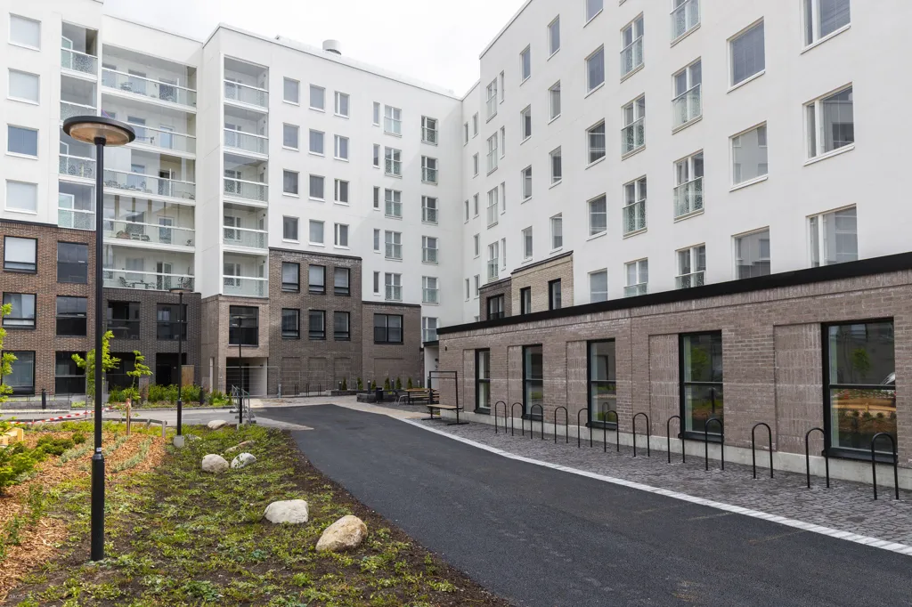 Esterno - Modern Studio with Green Setting in Postipuisto